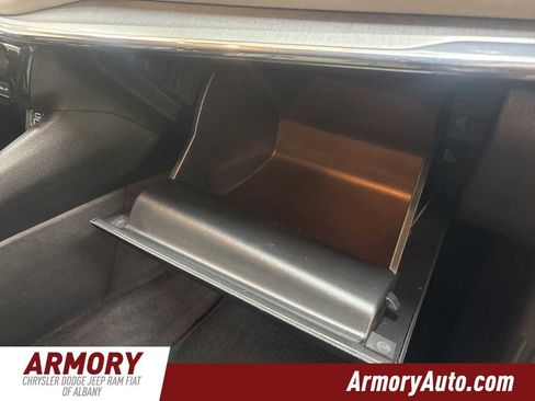 Used 2022 Jeep Compass Limited image 40