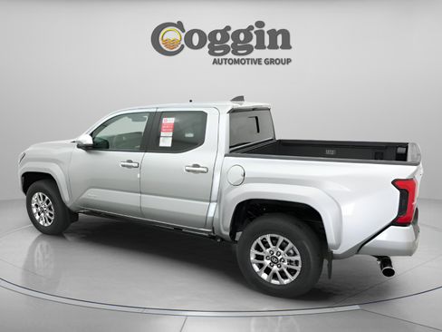 New 2026 Toyota Tacoma Limited AWD/4WD image 8