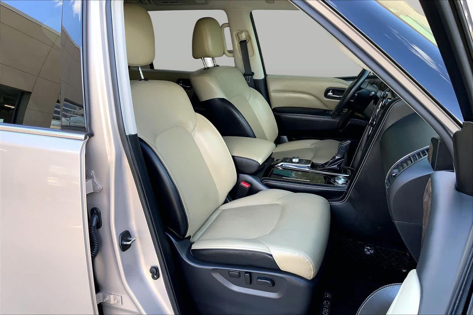 Used 2023 INFINITI QX80 Premium Select w/ Cargo Package AWD/4WD image 9