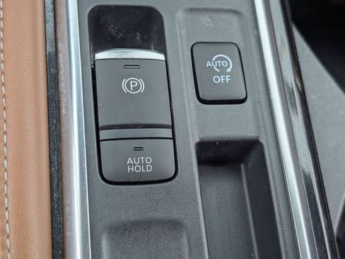 Used 2023 Nissan Pathfinder Platinum FWD image 20