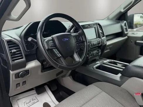 Used 2017 Ford F150 XLT w/ Equipment Group 302A Luxury AWD/4WD image 12