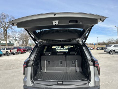 New 2026 Chevrolet Traverse Z71 w/ Driver Confidence Package image 35