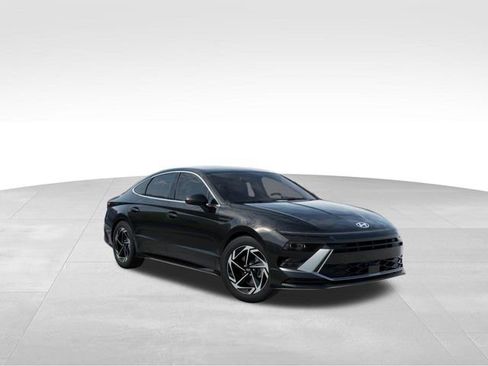 New 2026 Hyundai Sonata SEL image 2