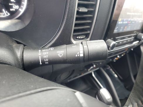 Used 2023 Nissan Frontier SV w/ SV Convenience Package image 23