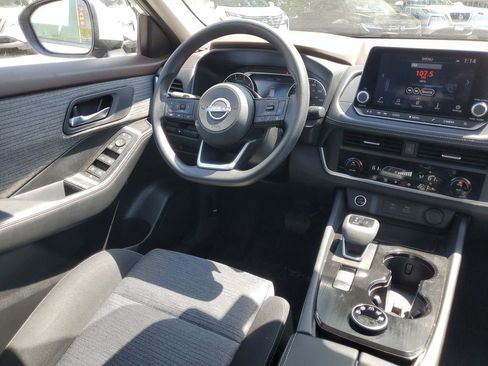 Used 2023 Nissan Rogue SV AWD/4WD image 13