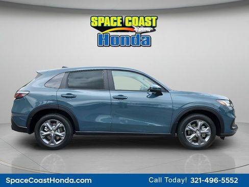 New 2026 Honda HR-V LX image 2