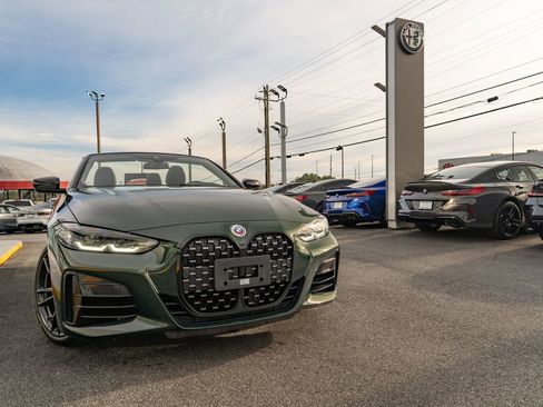 Used 2023 BMW 440i xDrive Convertible w/ Premium Package image 11