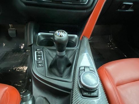 Used 2015 BMW M4 Coupe w/ Executive Package RWD image 28