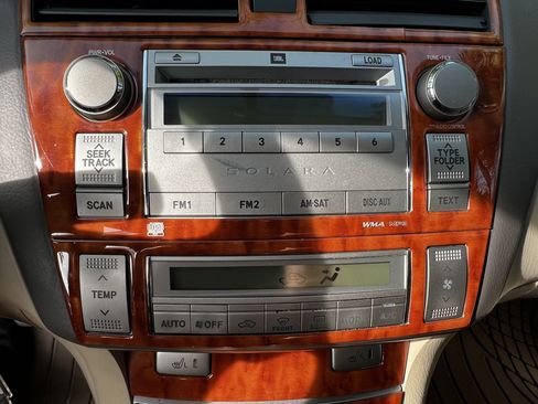 Used 2008 Toyota Solara SLE image 24