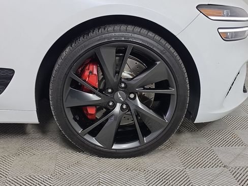 Used 2022 Genesis G70 3.3T RWD image 10