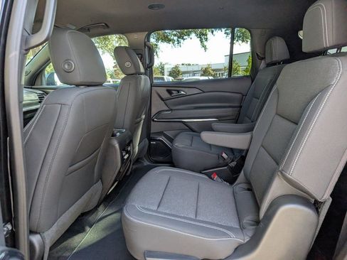 New 2026 Chevrolet Traverse LT image 15