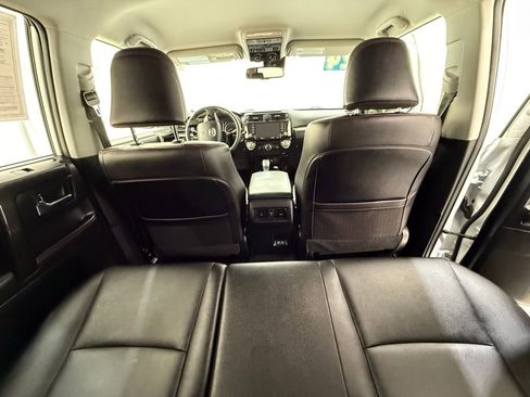 Used 2024 Toyota 4Runner TRD Off-Road Premium image 25