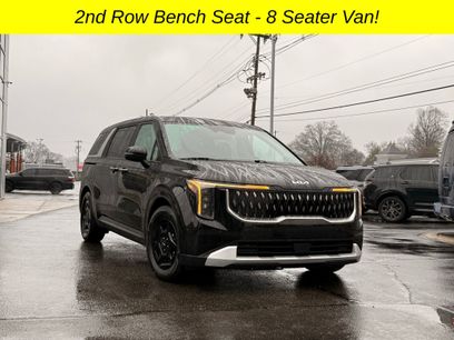 Used 2025 Kia Carnival