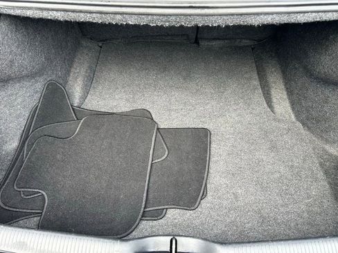 Used 2019 Dodge Charger SXT w/ Blacktop Package image 10