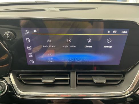 New 2026 Chevrolet Trax RS w/ Sunroof Package FWD image 3