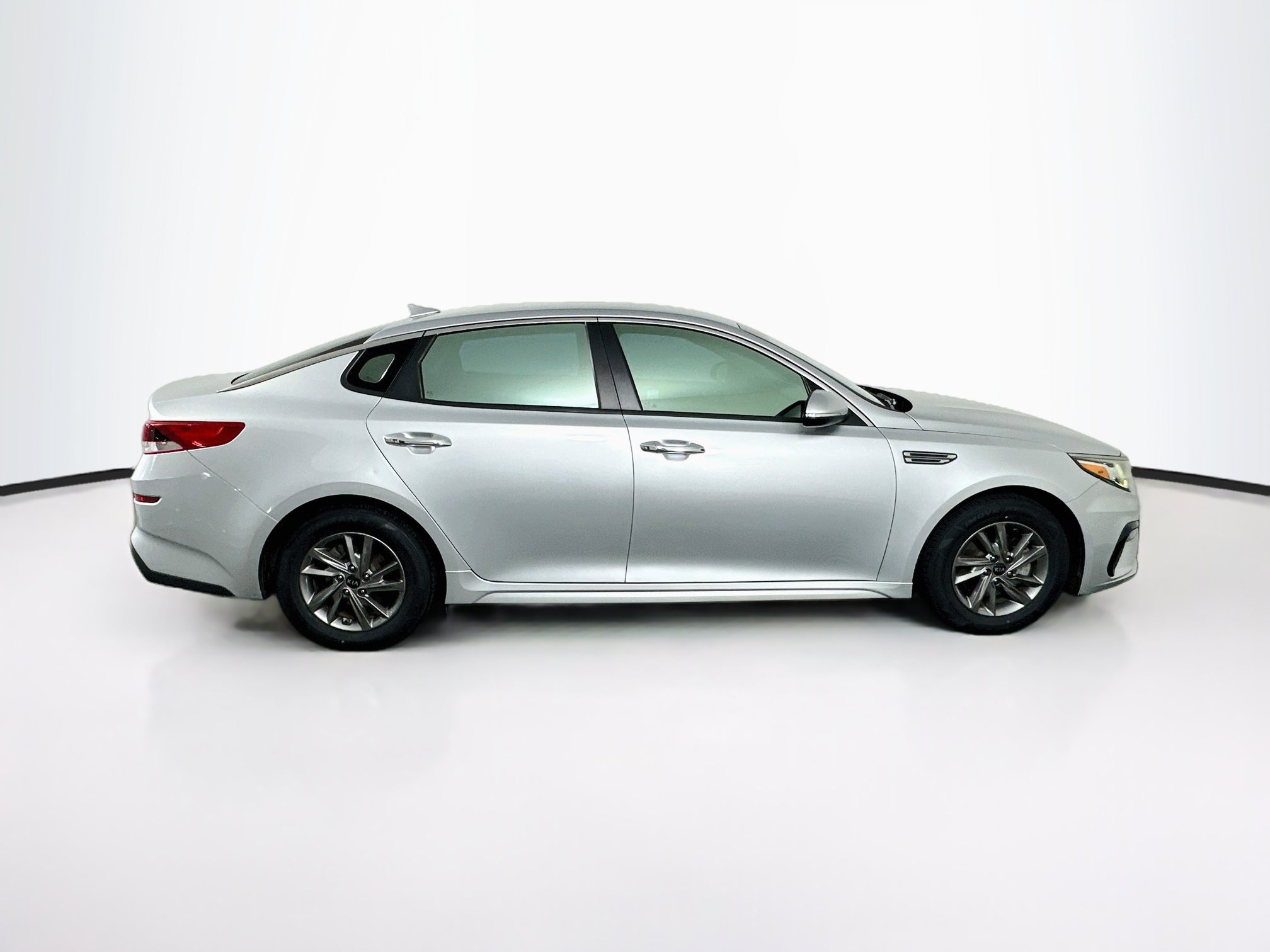 Used 2020 Kia Optima LX FWD image 10