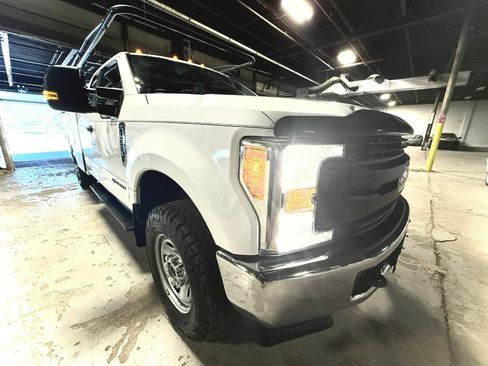 Used 2017 Ford F350 XL w/ Power Equipment Group image 5