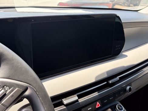 Used 2025 Hyundai Palisade SEL FWD image 13