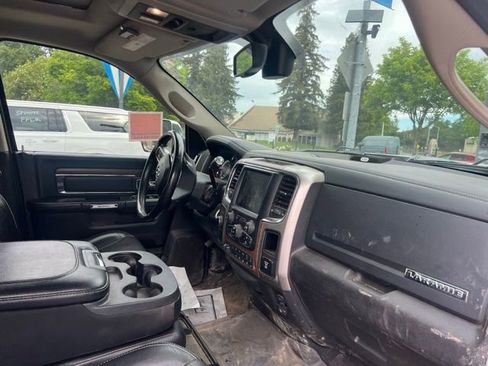 Used 2016 RAM 2500 Laramie w/ Convenience Group image 7