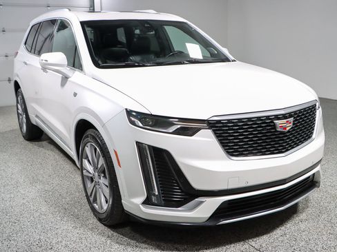 Used 2023 Cadillac XT6 Premium Luxury AWD/4WD image 5