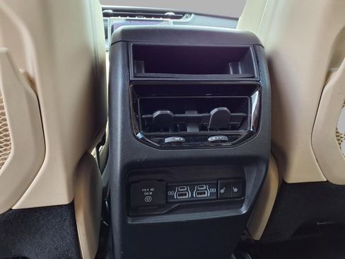 Used 2024 Jeep Grand Cherokee Limited 4xe AWD/4WD image 25