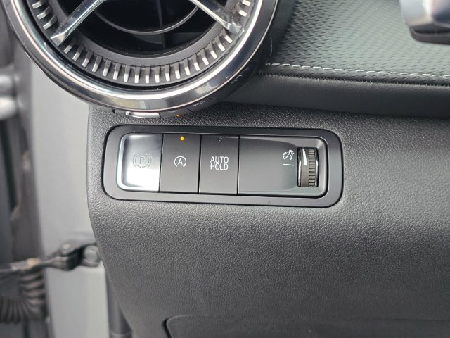 Used 2025 Chevrolet Equinox LT FWD image 24
