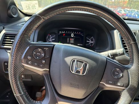 Used 2023 Honda Passport TrailSport image 21
