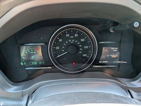 Used 2022 Honda HR-V EX image 11