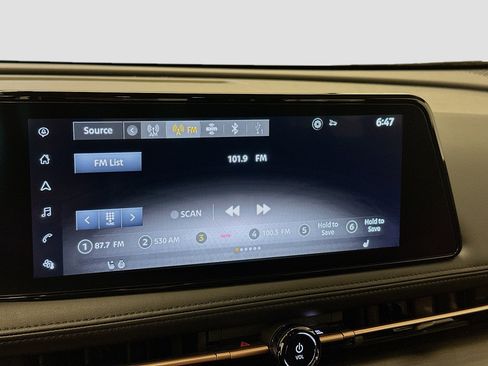 Used 2023 Nissan Ariya AWD image 21