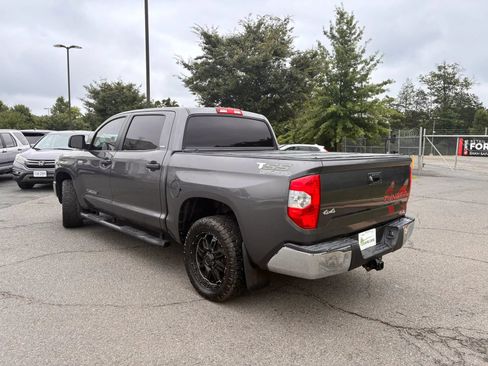 Used 2014 Toyota Tundra SR5 w/ SR5 Upgrade Package AWD/4WD image 4