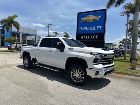 New 2026 Chevrolet Silverado 2500 LTZ w/ LTZ Plus Package AWD/4WD image 1