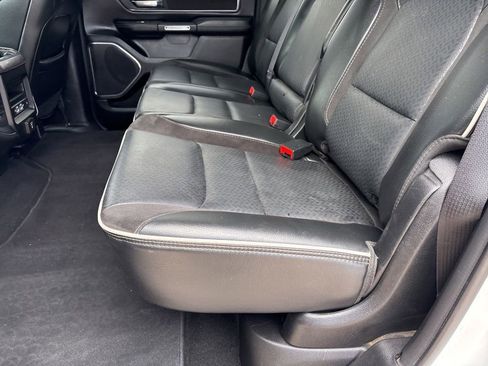 Certified 2025 RAM 1500 Laramie AWD/4WD image 18