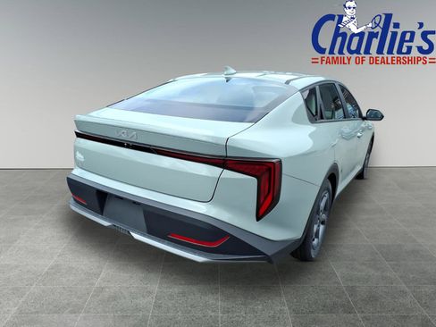 New 2026 Kia K4 LXS FWD image 4