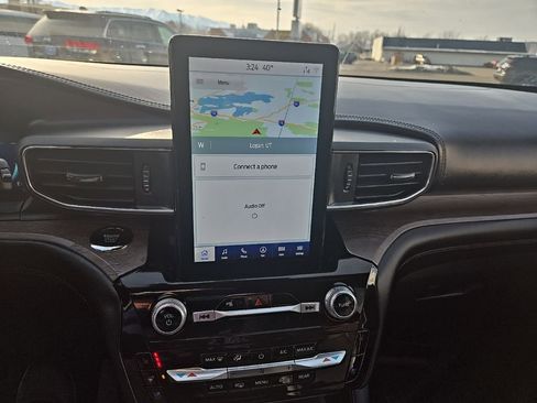 Used 2023 Ford Explorer Platinum w/ Technology Package image 20