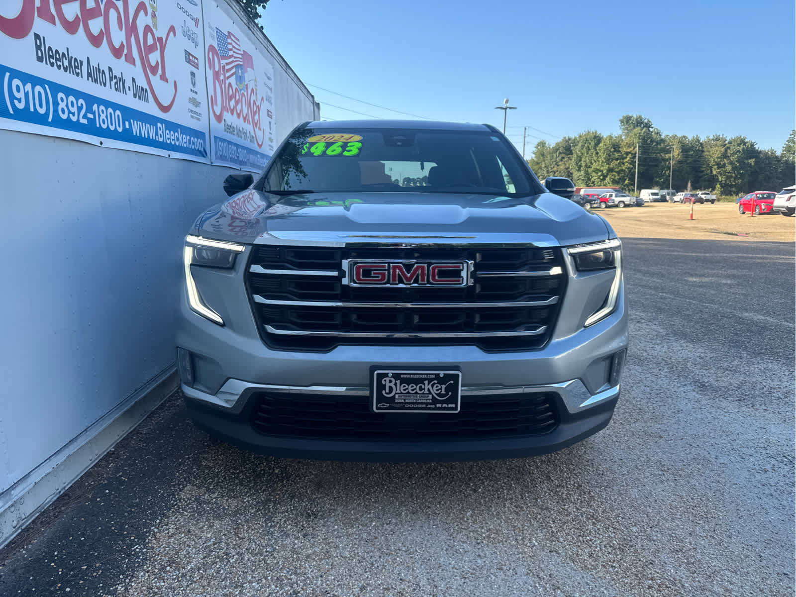 Used 2024 GMC Acadia Elevation AWD/4WD image 5