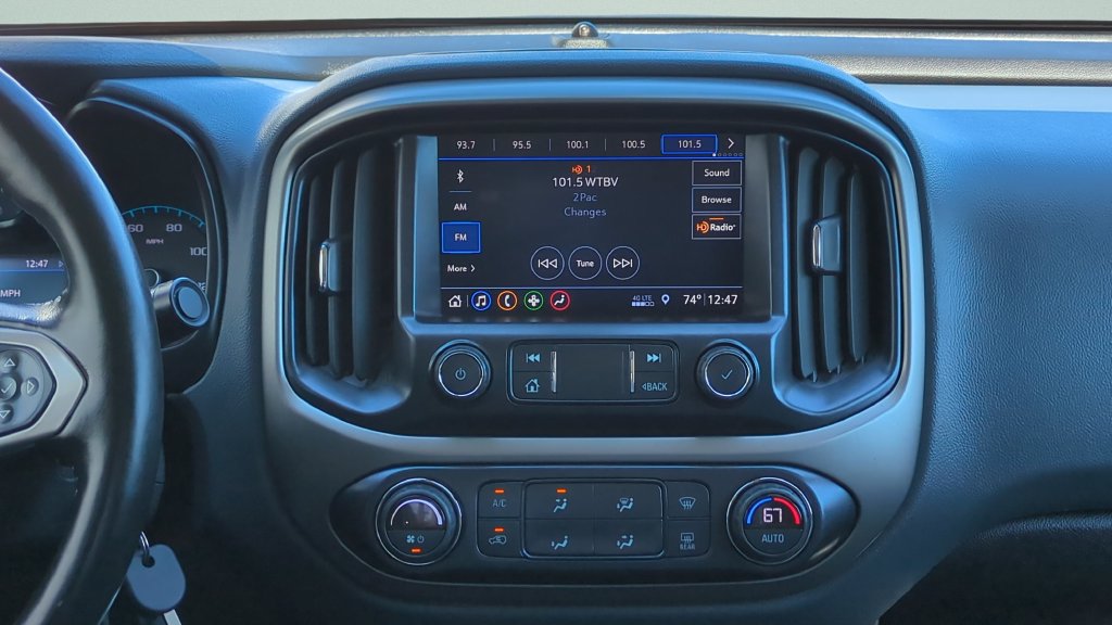 Used 2022 Chevrolet Colorado Z71 AWD/4WD image 17