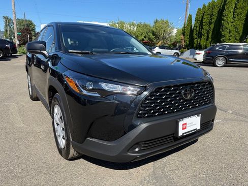 Certified 2024 Toyota Corolla Cross L AWD/4WD image 2
