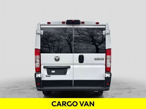 Used 2025 RAM ProMaster 2500 w/ U-Haul Equipment Group FWD image 3