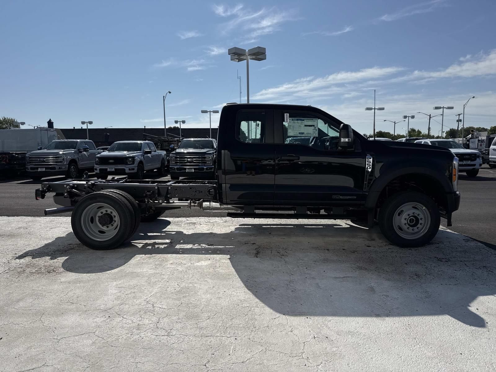 New 2026 Ford F550 4x4 SuperCab Super Duty image 2