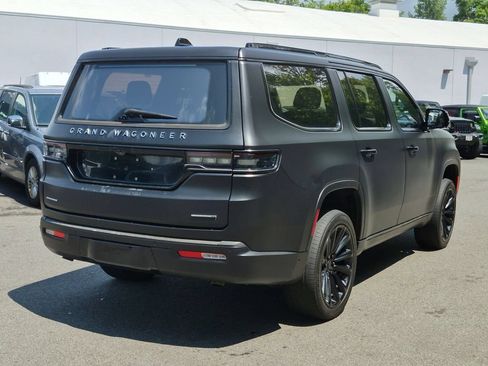 Used 2022 Jeep Grand Wagoneer Series II w/ Premium Group II AWD/4WD image 2