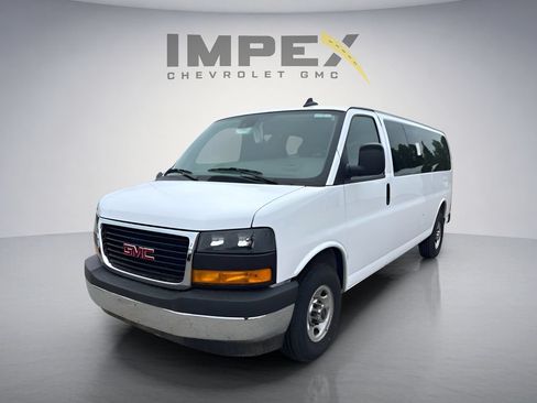 Used 2025 GMC Savana 3500 LT w/ LT Preferred Equipment Group RWD image 1