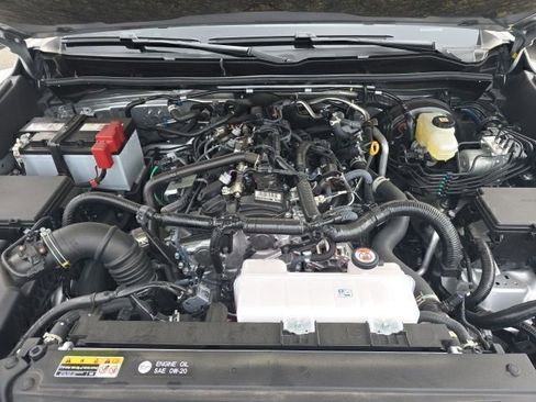 Certified 2025 Toyota 4Runner TRD Off-Road Premium image 8