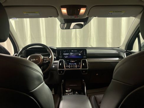 Used 2023 Kia Sorento EX image 17