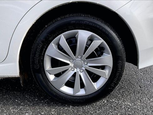 Certified 2022 Subaru Impreza 2.0i w/ Popular Package #3 image 10