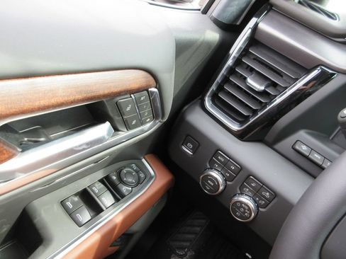 New 2026 GMC Sierra 1500 Denali Ultimate AWD/4WD image 19