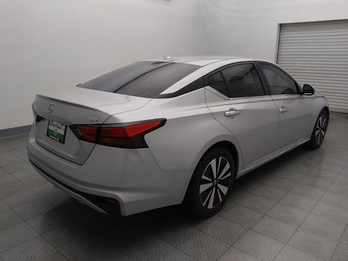 Used 2022 Nissan Altima 2.5 SV image 9