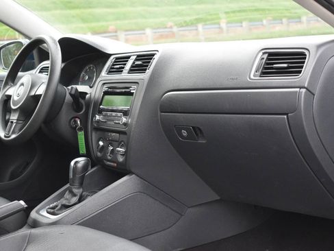 Used 2012 Volkswagen Jetta SE image 15