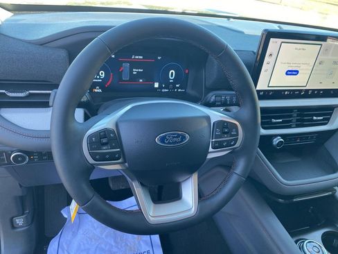 New 2025 Ford Explorer Active w/ Active Comfort Package image 14