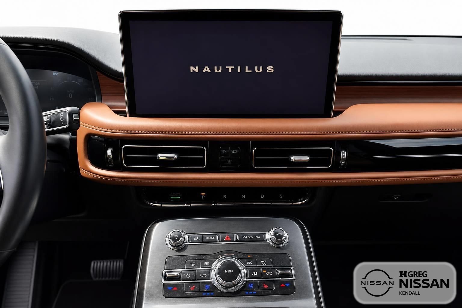 Used 2023 Lincoln Nautilus Reserve w/ Equipment Group 201A FWD image 11