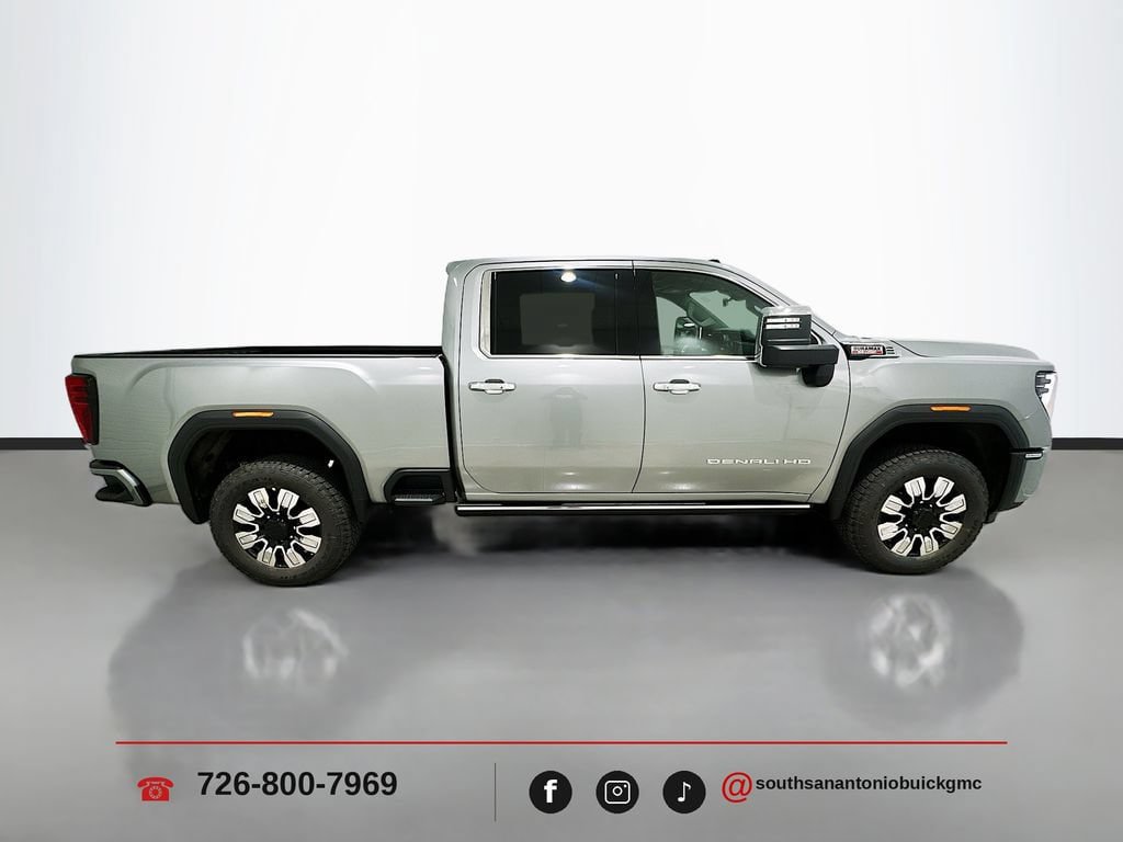 New 2026 GMC Sierra 2500 Denali w/ Denali Reserve Package AWD/4WD image 9